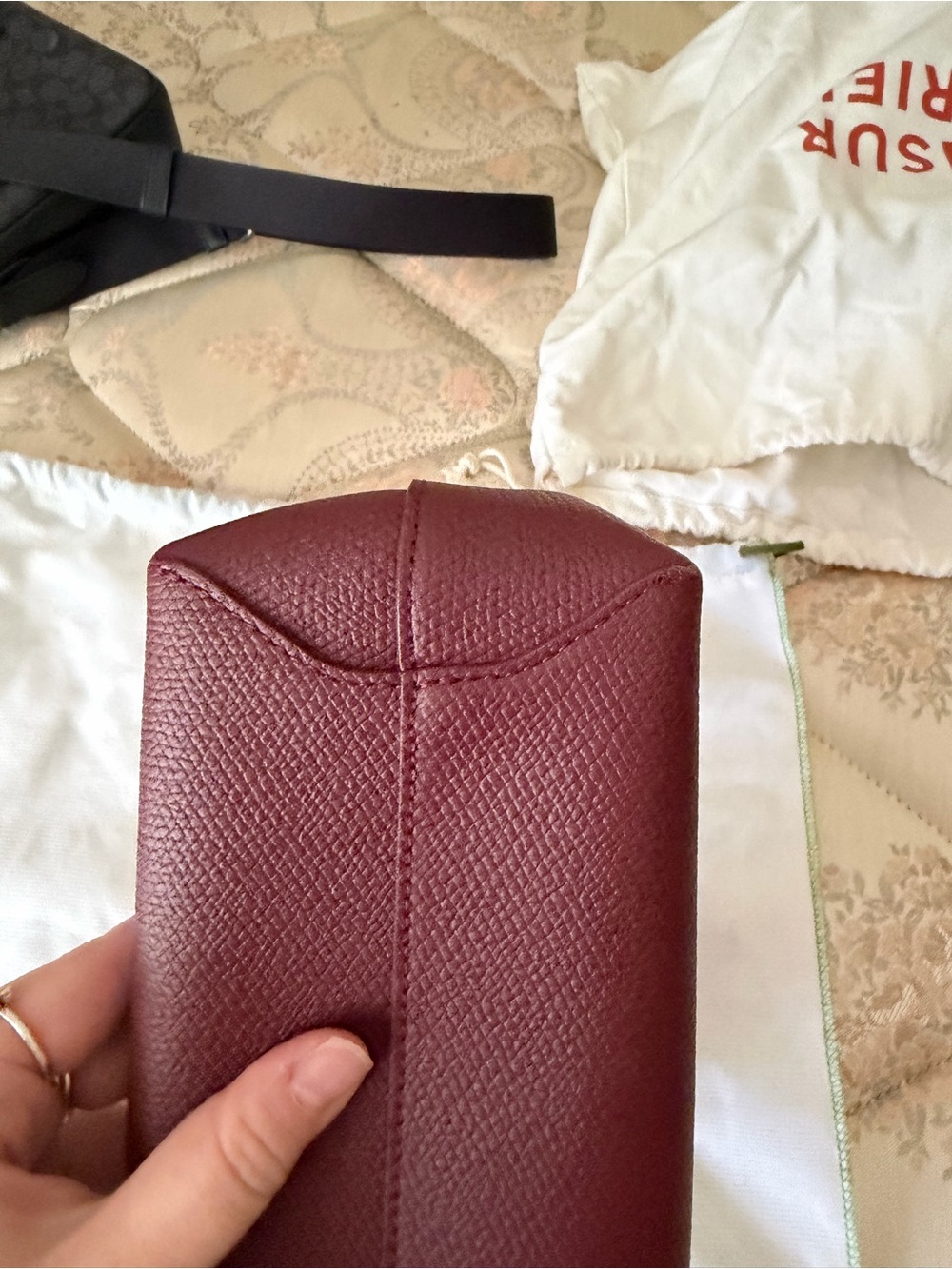 Longchamp Burgundy Leather Shoulder Hobo with Silver Toggle - Picture 5 of 7